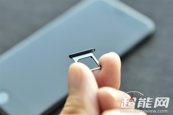 这就是苹果的小七！iPhone 7手机开箱图赏