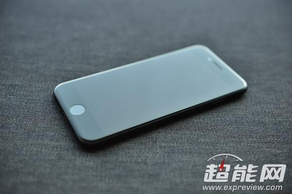 这就是苹果的小七！iPhone 7手机开箱图赏