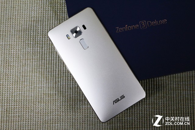 2016安卓机皇就它了:华硕ZenFone 3尊爵 