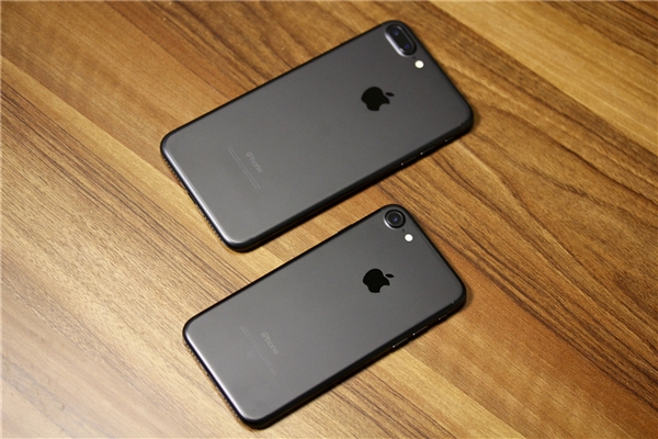 黑色国行iPhone 7大降价！崩盘的节奏...