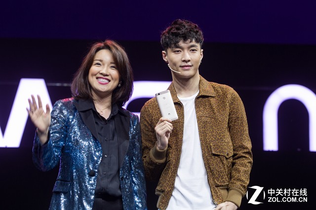 乐活族的年轻潮品 2099元起华为nova发布 