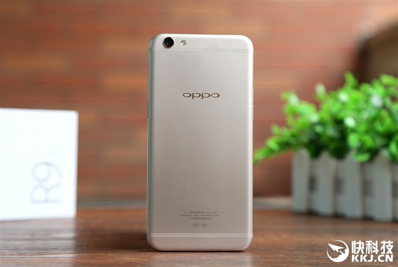 告别大白条！OPPO R9s首发评测：摄像头表现暴强