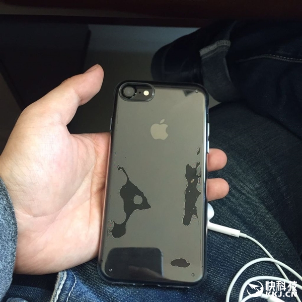 到底要不要买亮黑iPhone 7？真相凌乱