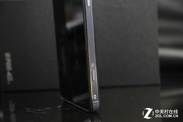 金刚2S评测：三防商务 