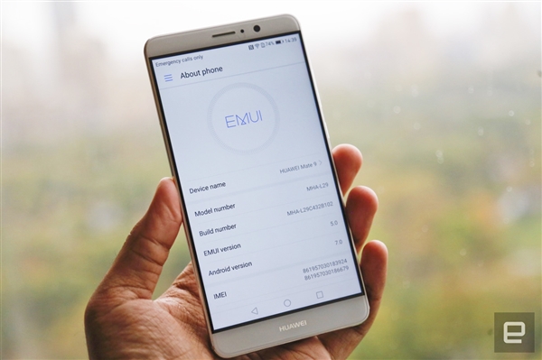 华为Mate 9抢鲜开箱：徕卡双摄/Android 7.0