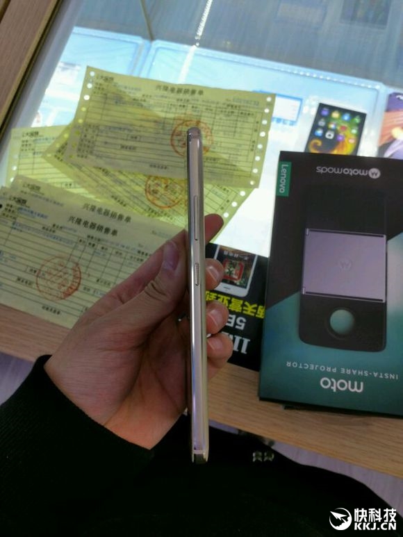 Moto M真机规格完全曝光：联想靠它翻身？
