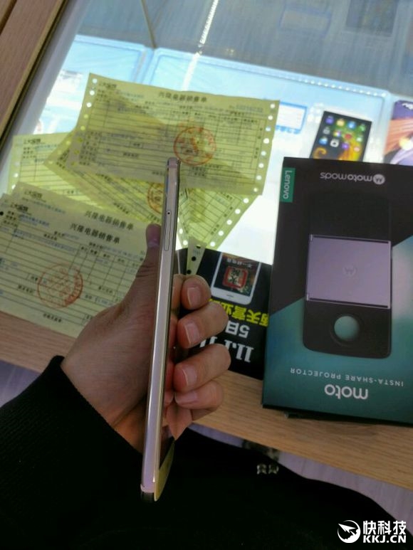 Moto M真机规格完全曝光：联想靠它翻身？