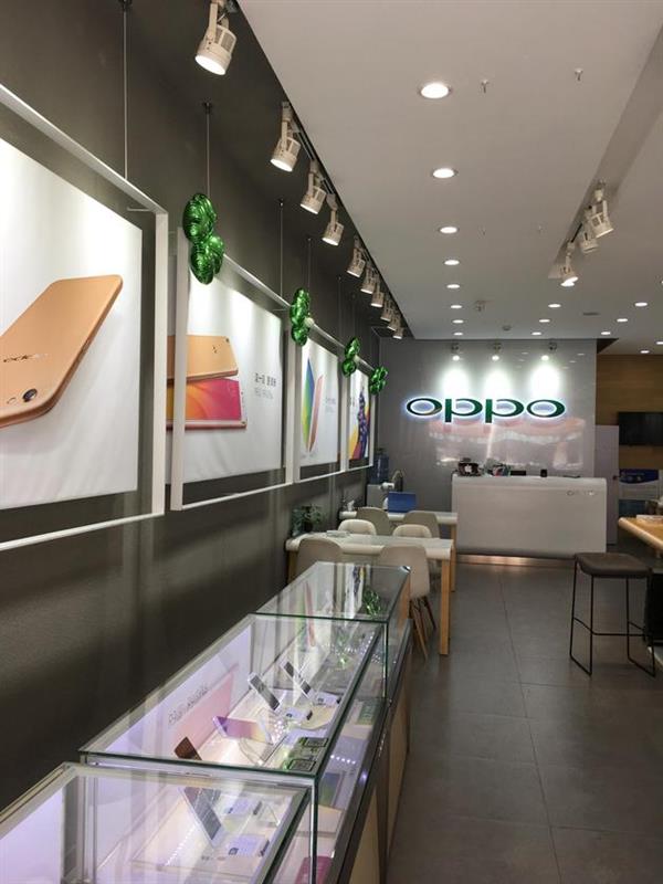 OPPO、vivo为何打败华为小米？去三线“手机一条街”望望