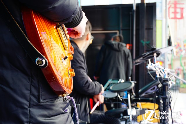 HUAWEI nova大篷车全国巡演余姚站开秀 