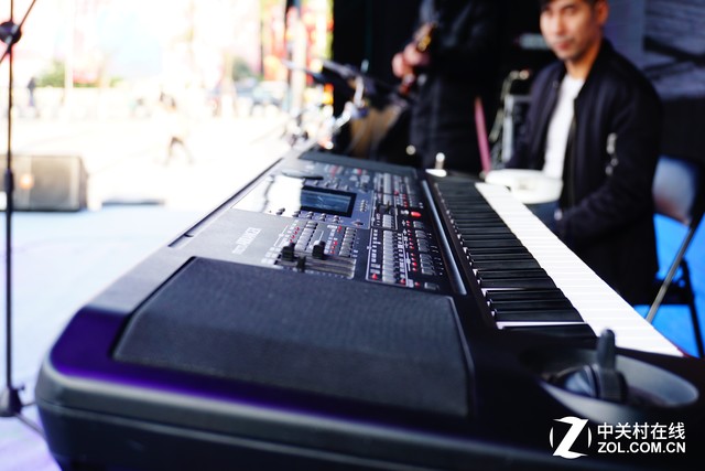 HUAWEI nova大篷车全国巡演余姚站开秀 