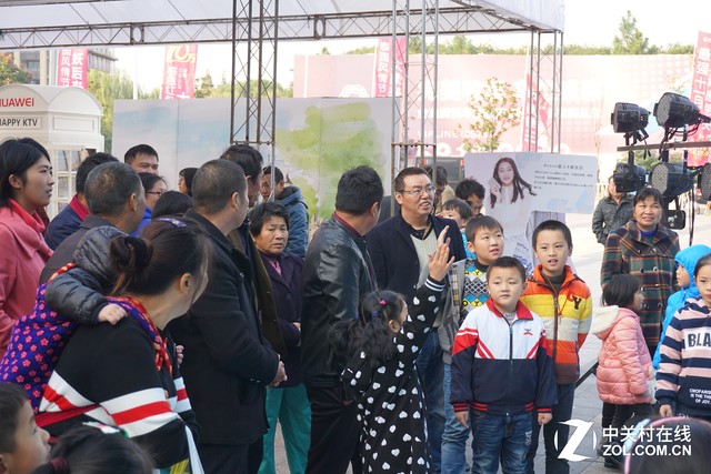 HUAWEI nova大篷车全国巡演余姚站开秀 