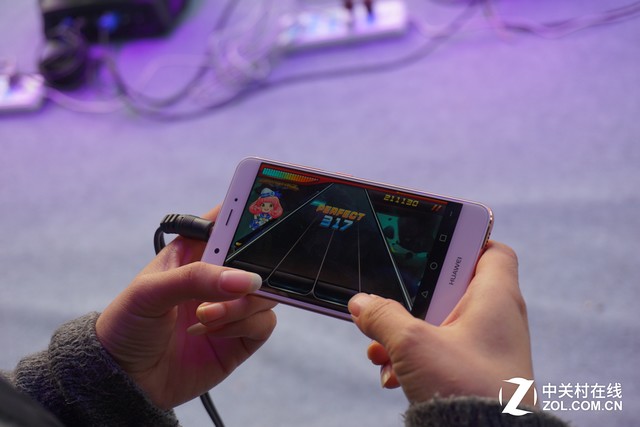 HUAWEI nova大篷车全国巡演余姚站开秀 