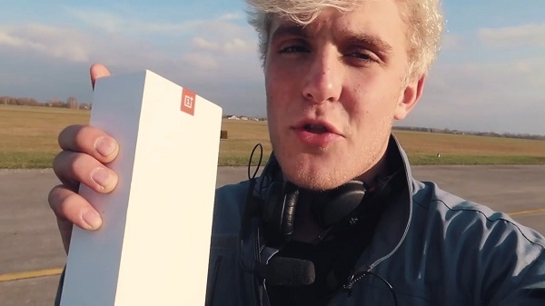 厉害了word一加3T！在高速飞行的战斗机内开箱