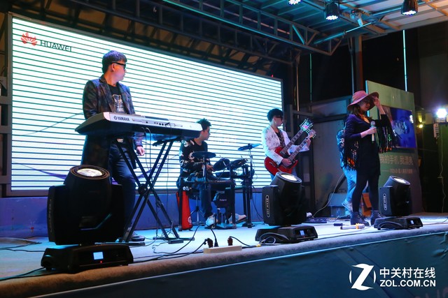 HUAWEI nova大篷车全国巡演西安秀上演 