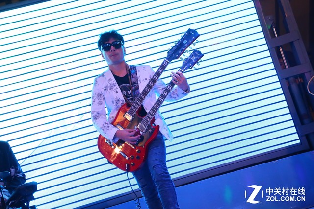 HUAWEI nova大篷车全国巡演西安秀上演 