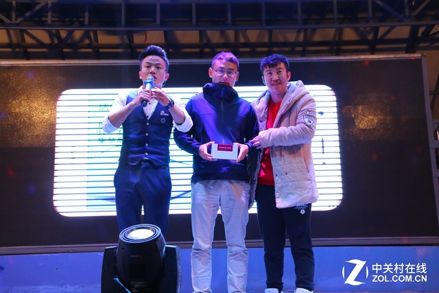 HUAWEI nova大篷车全国巡演西安秀上演 