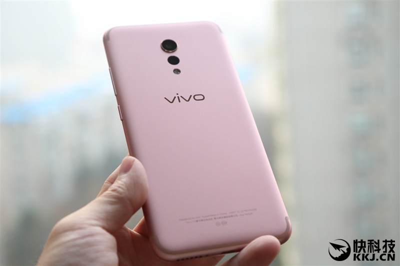 四曲面屏惊艳！vivo Xplay6深度评测：拍照很出彩