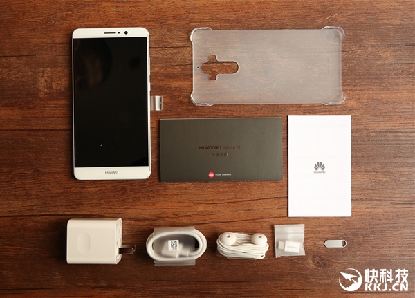 温润如玉！华为Mate 9陶瓷白版开箱图赏：看了就想买