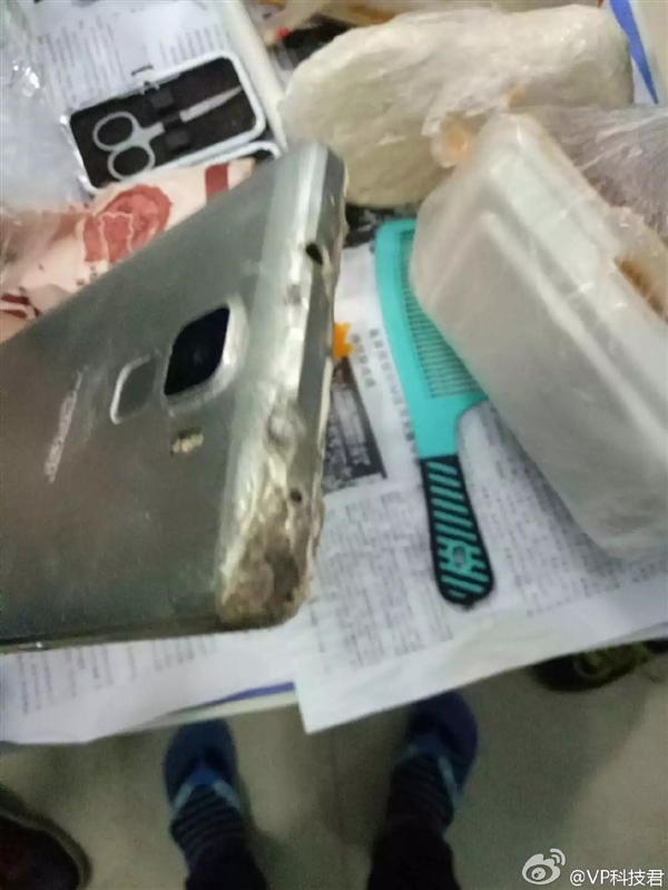 我伙呆！华为手机摔成这样还能用？